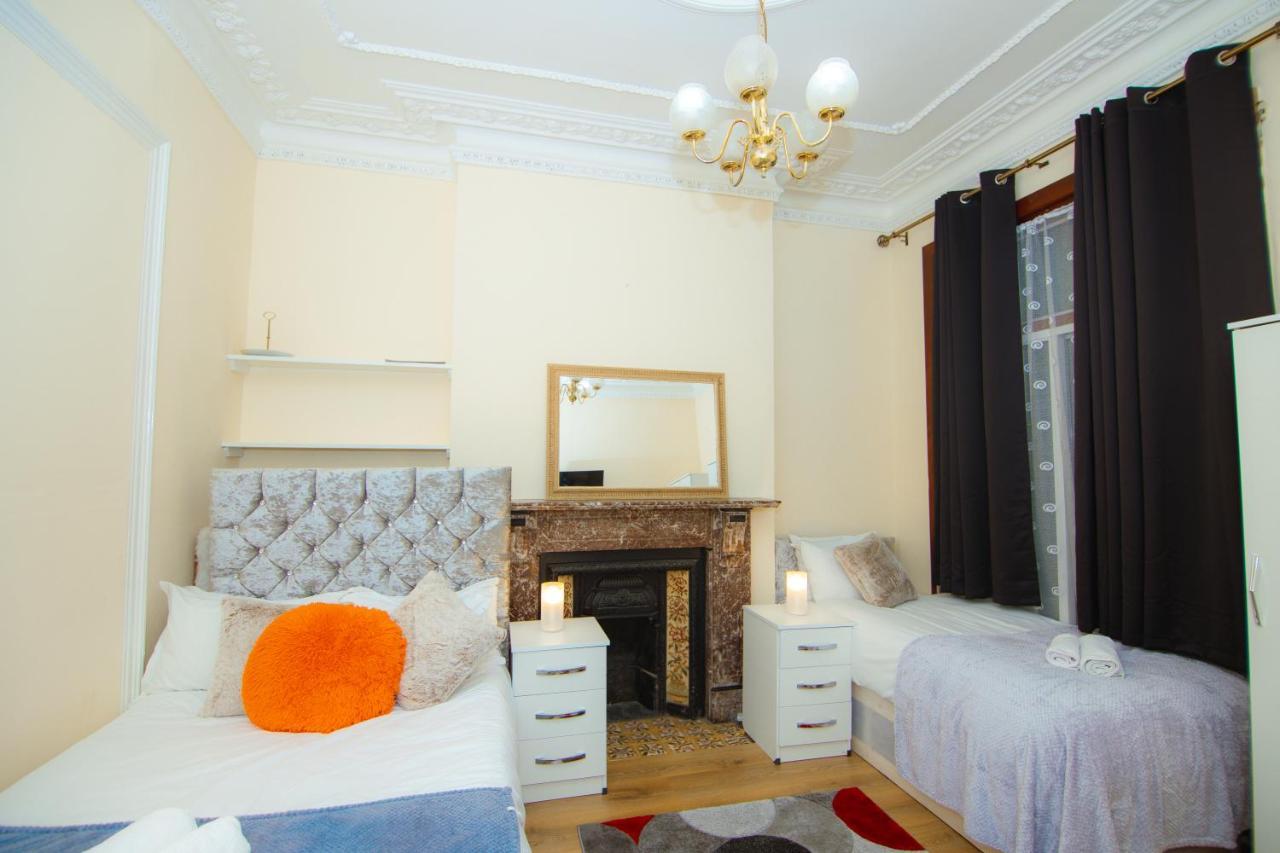Victorian Woods Bnb Илфорд Екстериор снимка